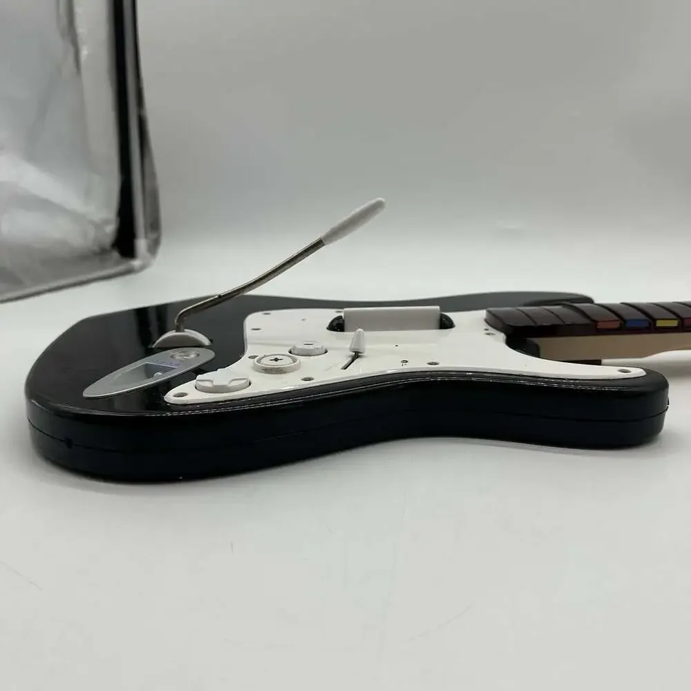 Rock Band 2 Fender Stratocaster Model NWGTS2 Guitar Controller for Wii NO DONGLE
